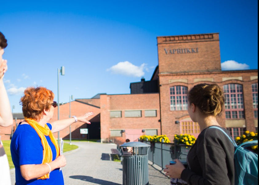 60 minute guided walk tour+ 90-minute sauna experience