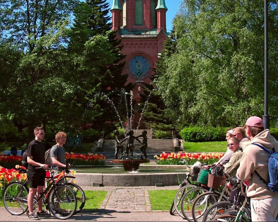Tampere bike tour with sauna